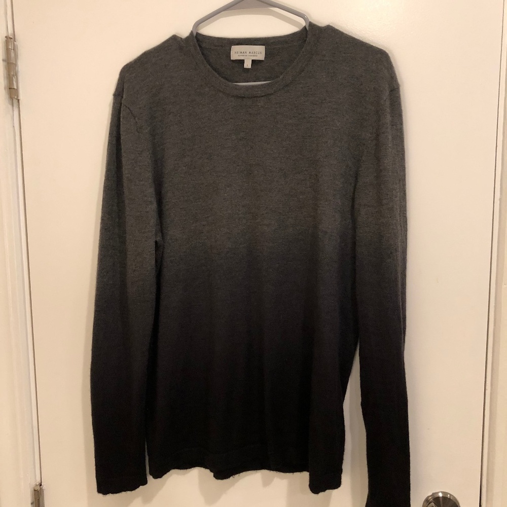 NEIMAN MARCUS CASHMERE SWEATER